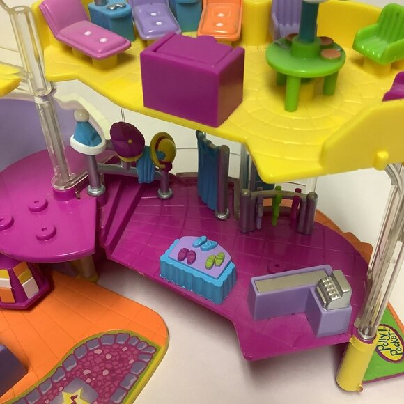 Vintage Polly Pocket Polly & the Pops Music Mall 1999 Bluebird Complete w/Dolls - Picture 3 of 16